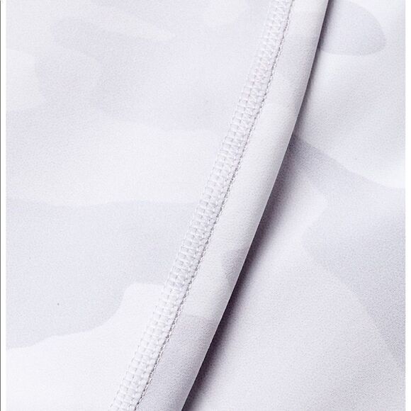 NWOT Alo Yoga white camouflage high waist leggings - Picture 7 of 11